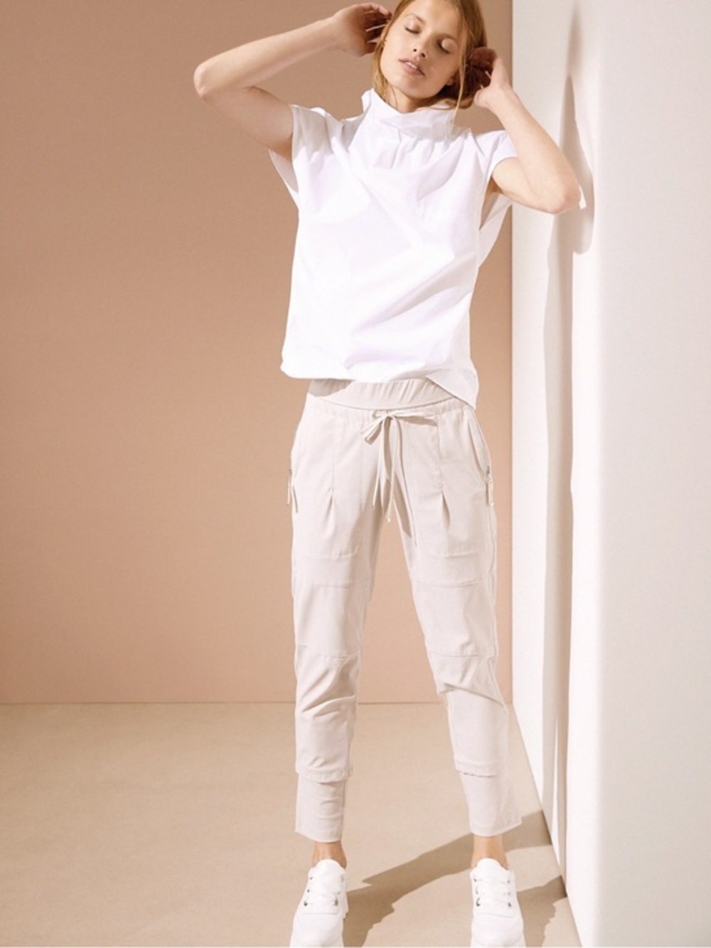 Raffaello Rossi Candy Joggers in Kalk Size 34